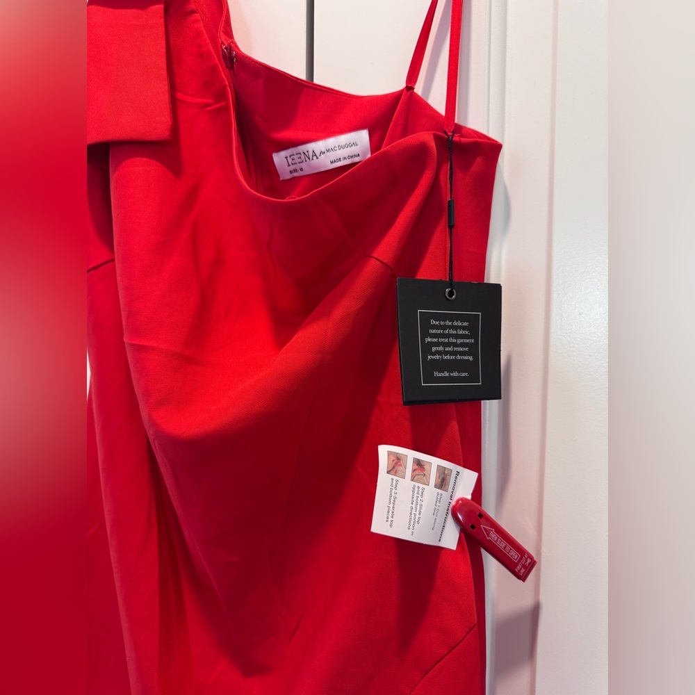 Brand NEW - Mac Duggal. Red Evening Gown - Picture 6 of 8